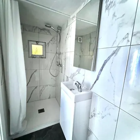 Problueidc Habitación en casa particular *