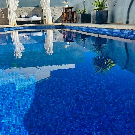 בית אירוח Problueidc