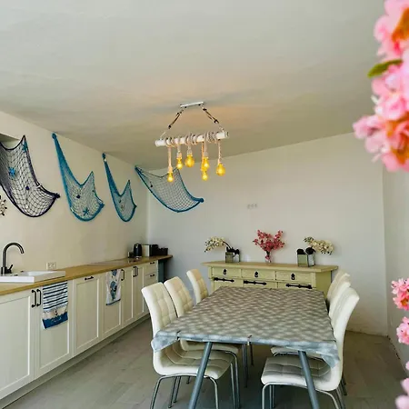 בית אירוח Problueidc